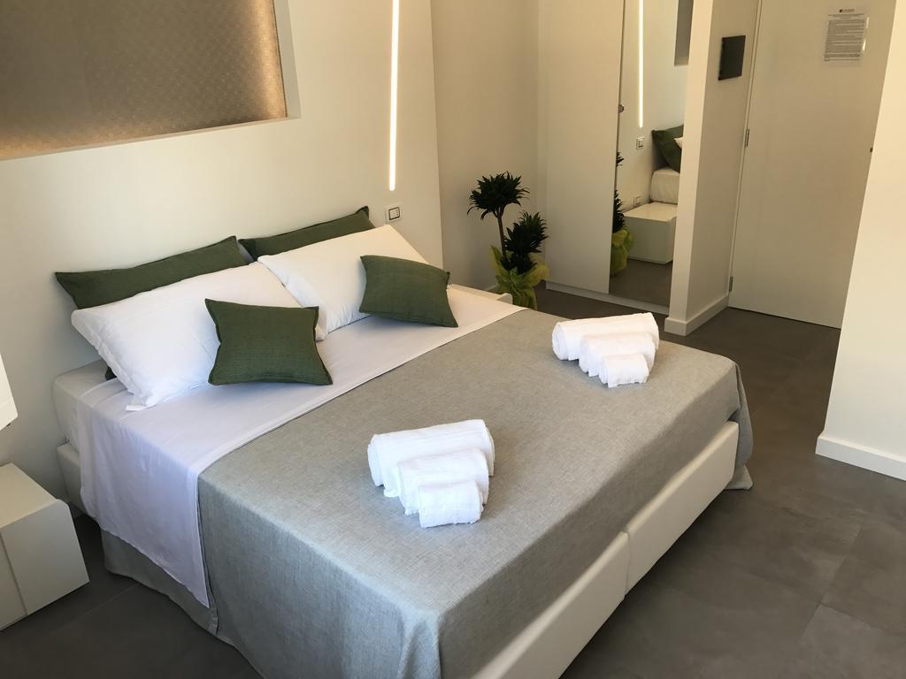 Calamo -Hotel -Residence- B&B 维博瓦伦蒂亚 外观 照片
