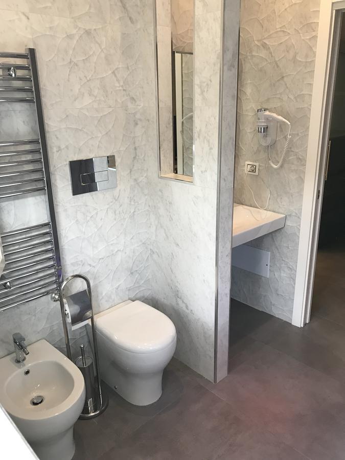 Calamo -Hotel -Residence- B&B 维博瓦伦蒂亚 外观 照片